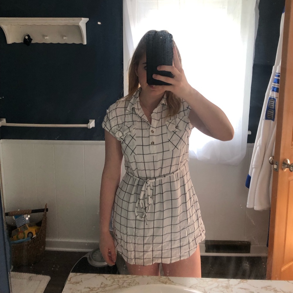 blu pepper White Grid Dress